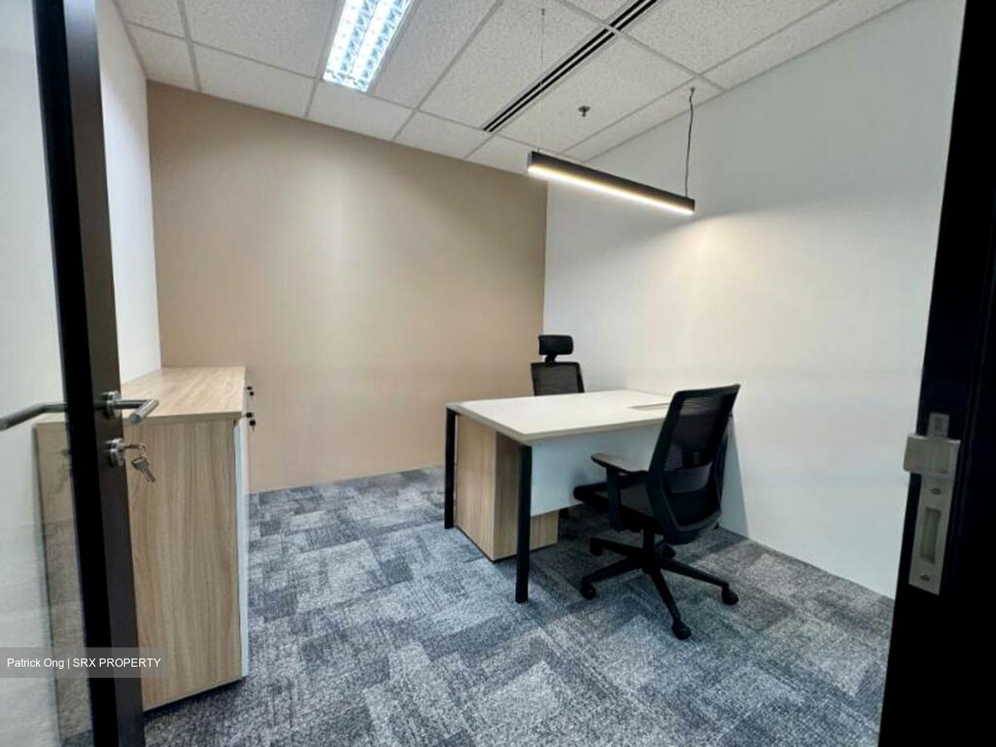 Robinson 112 (D1), Office #476533351